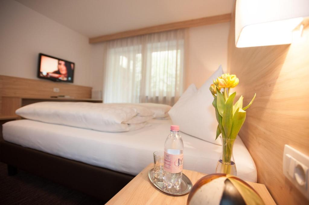 Hotel Stifter Lutago Camera foto