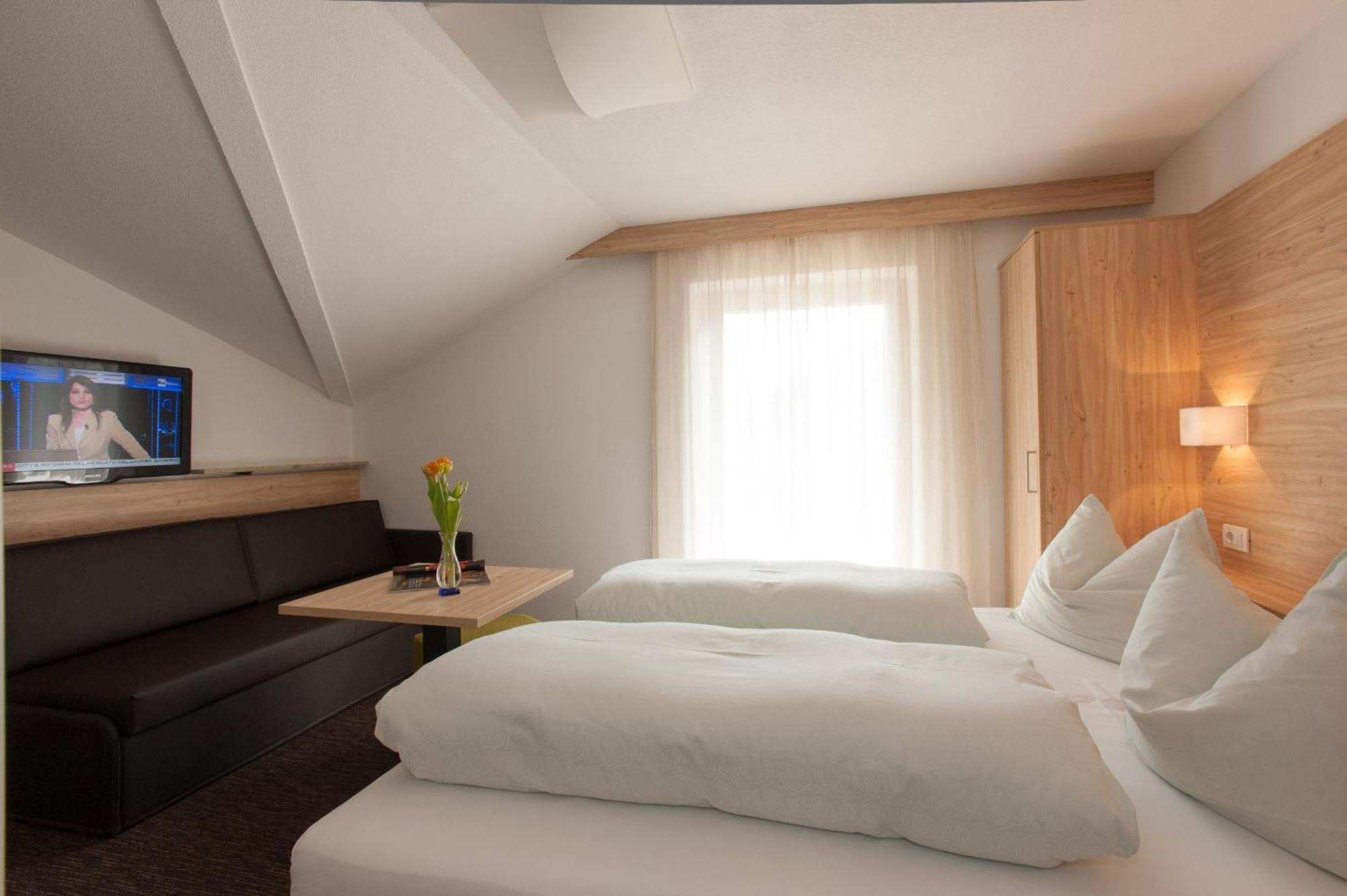 Hotel Stifter Lutago Esterno foto
